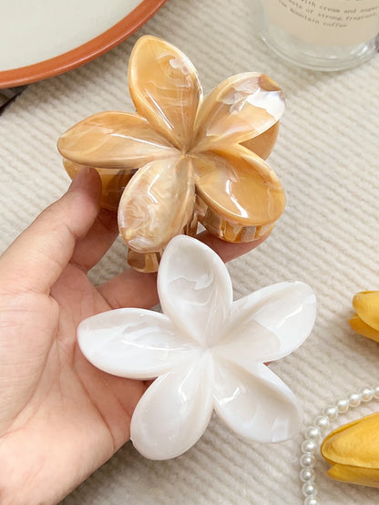 Hawaiian Flower Claw Clip