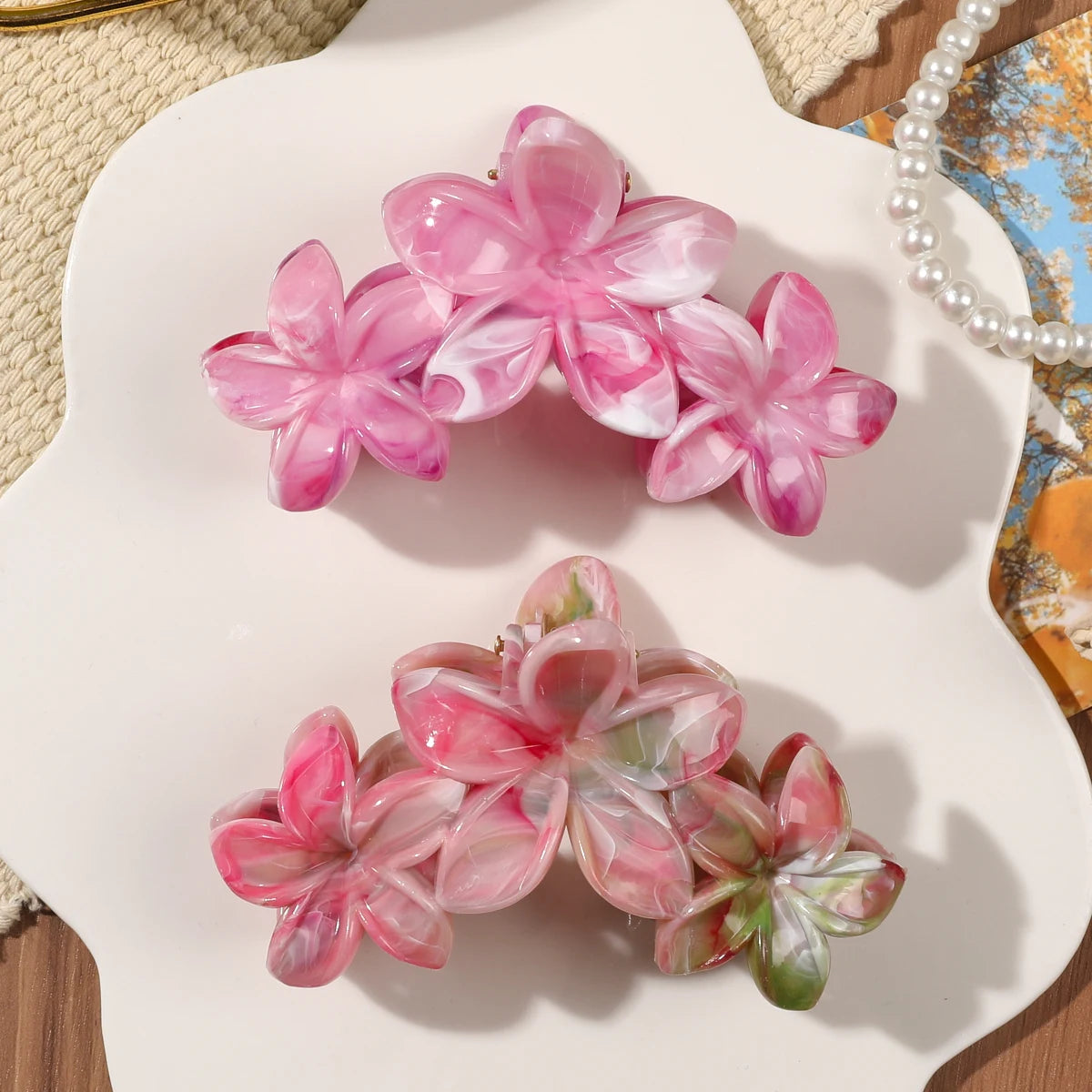 hawaiian flower claw clip