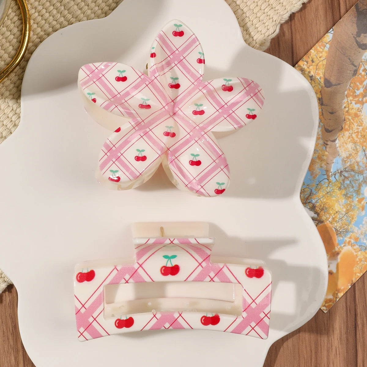 hawaiian flower claw clip