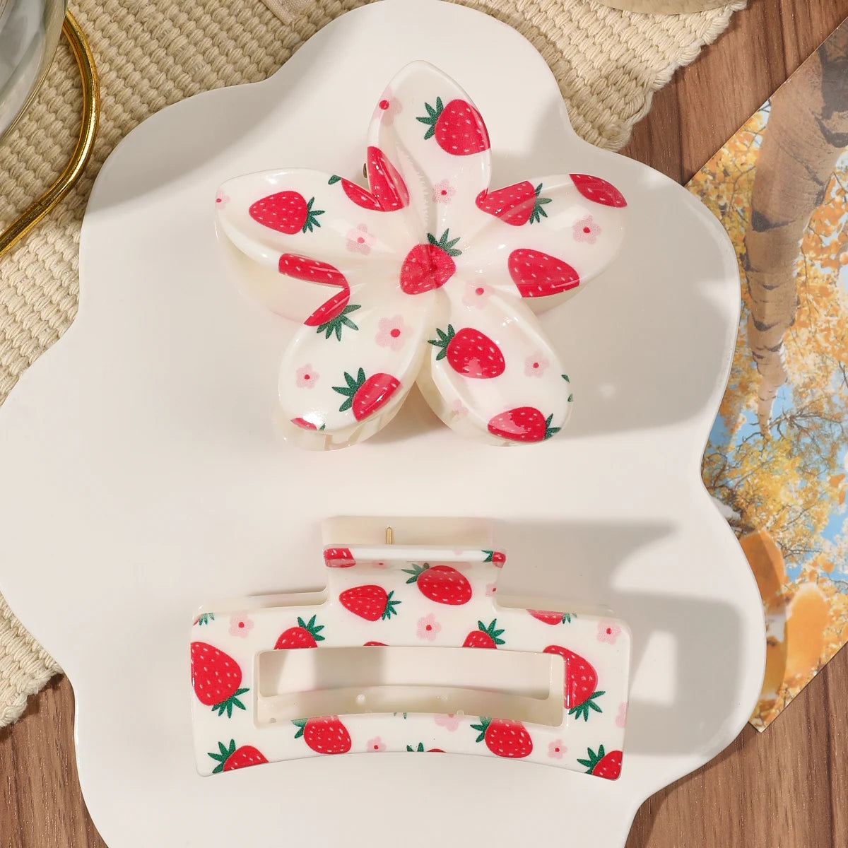 hawaiian flower claw clip