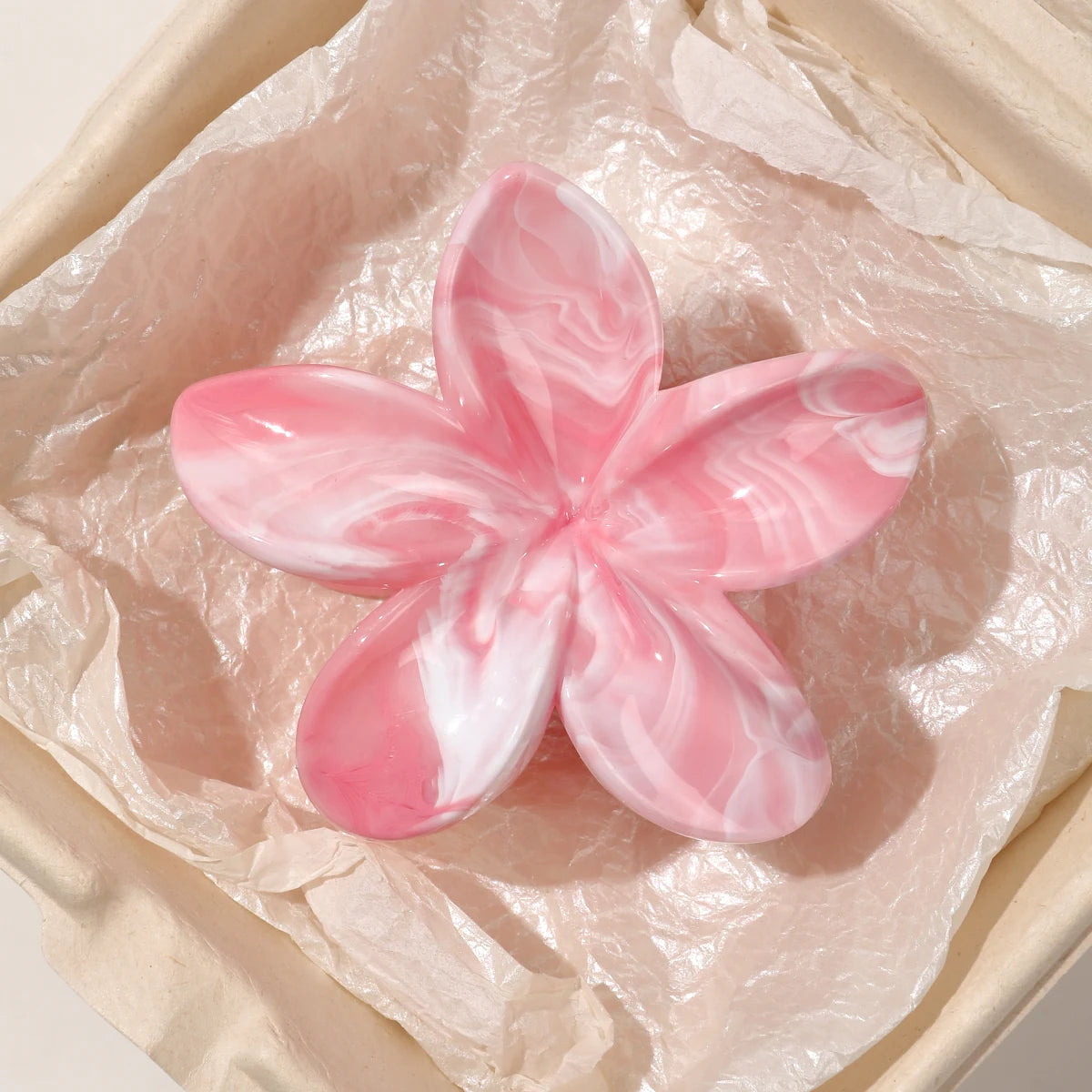 hawaiian flower claw clip