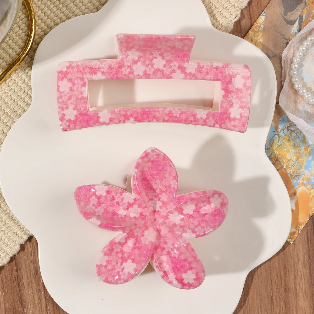 hawaiian flower claw clip