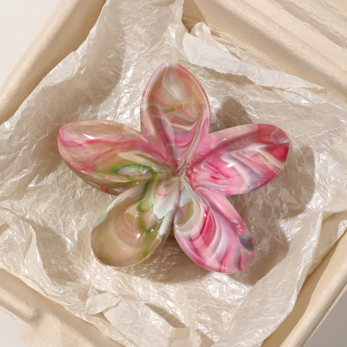 hawaiian flower claw clip