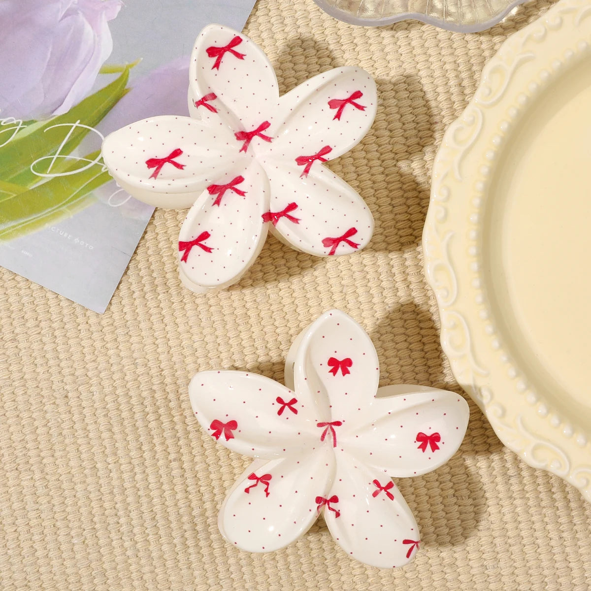 hawaiian flower claw clip