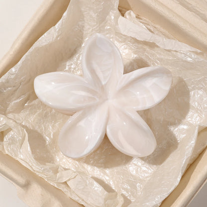 Hawaiian Flower Claw Clip