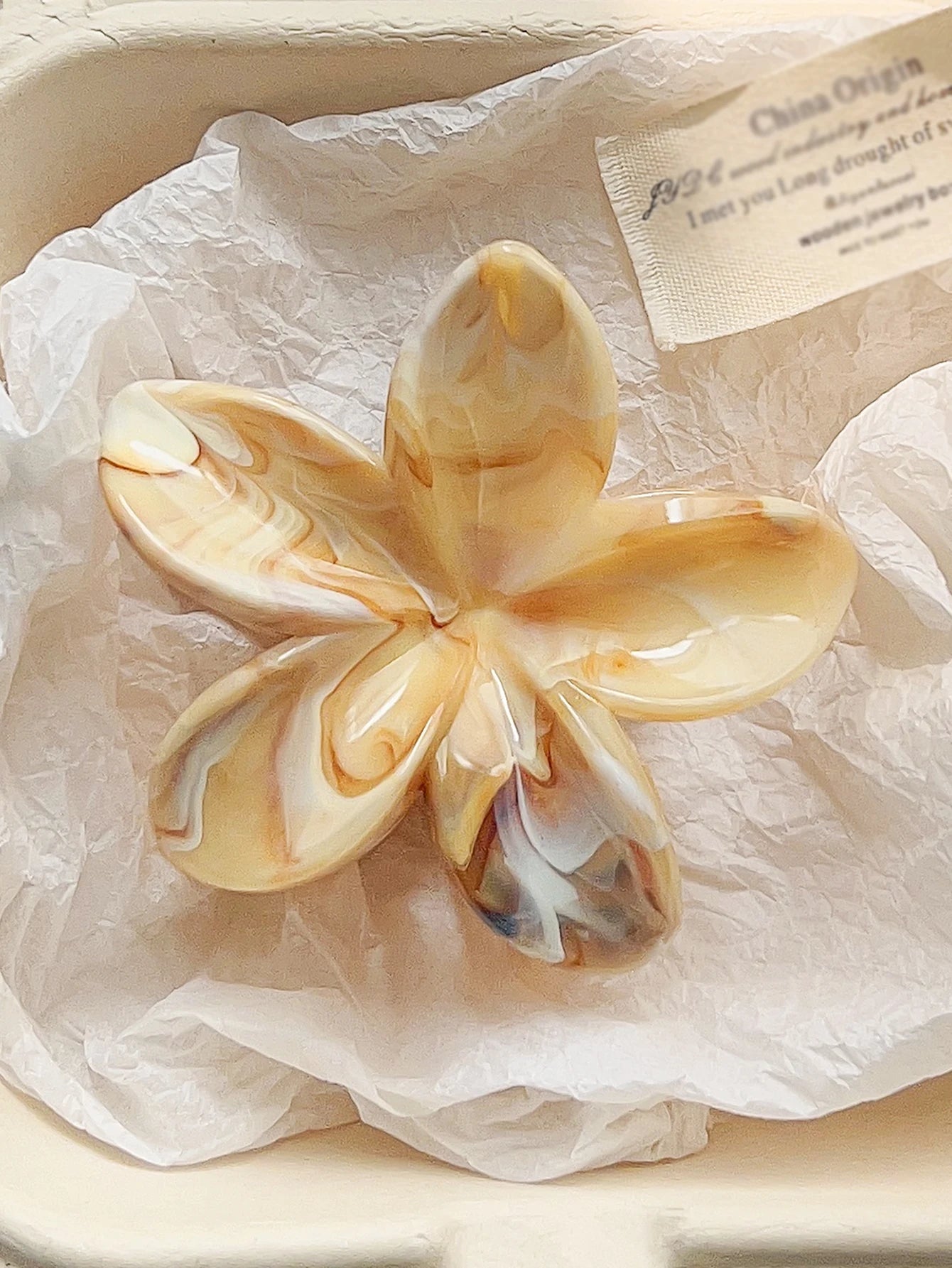 hawaiian flower claw clip